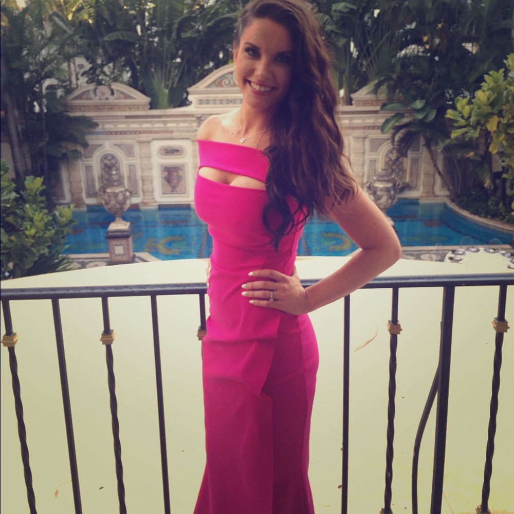Stunning gown: WORN ONCE